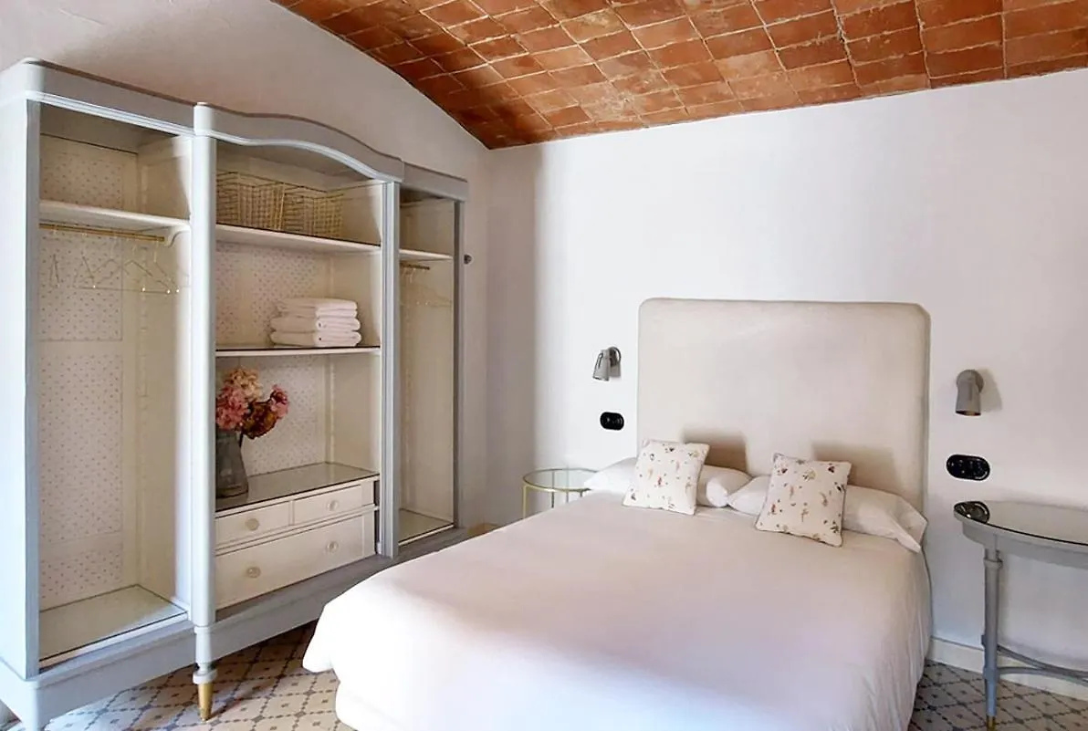 El Mas De Sant Vicenc - Apartamentos Rurales Arseguel 0*,  Spain